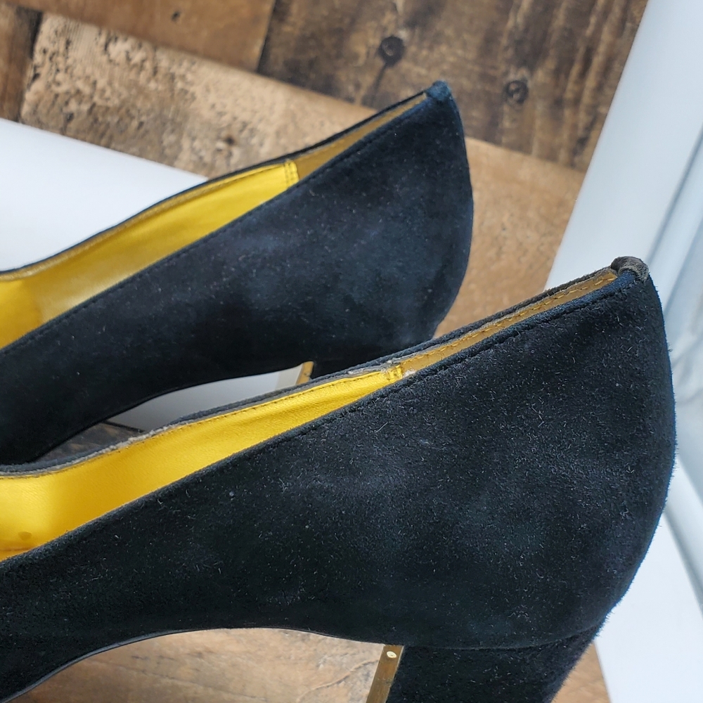 Anne Klein sueded monogram pumps 7.5 - Picture 8 of 8